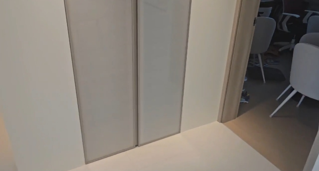 89675022cc37f.jpg