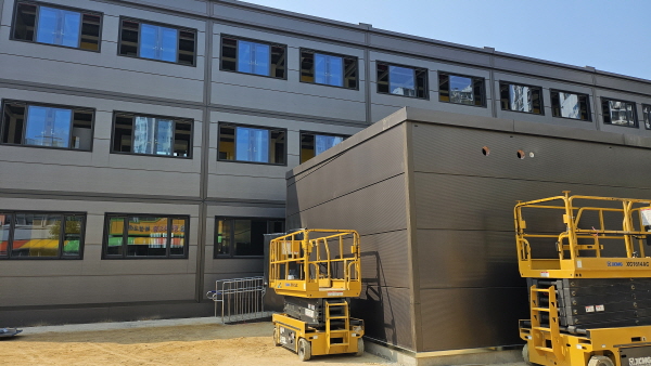 f804df9c71520.jpg