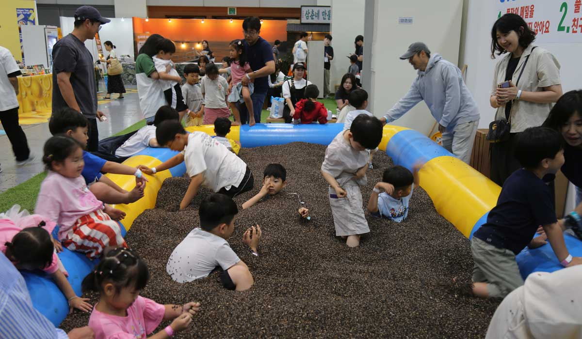 12일 제주국제컨벤션센터에서 열린 '제7회 농촌융복합산업 제주국제박람회- 푸파페 제주' 현장. ⓒ제주의소리<br>