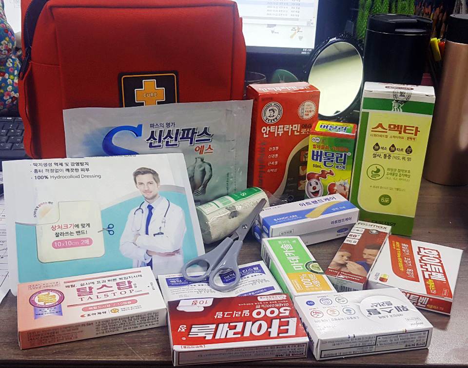 구로구와 금천구 지역아동센터에 지원한 응급키트 구성품