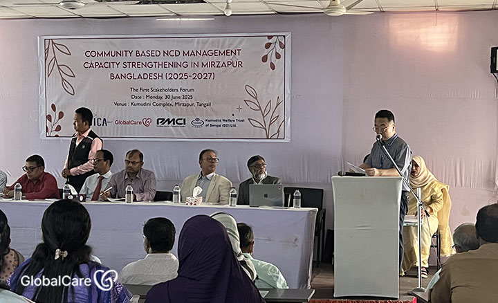 사업 개요를 발표하는 임선웅 프로젝트 매니저(오른쪽)