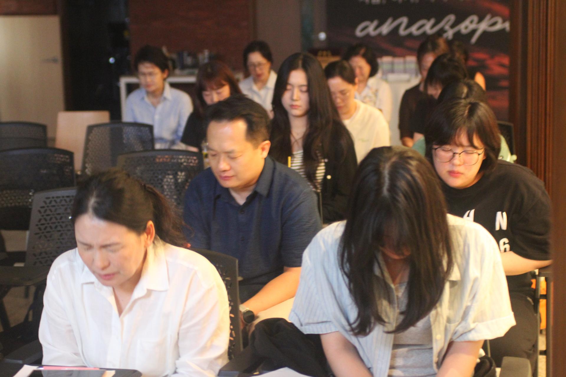 8addb0cd32250.jpg