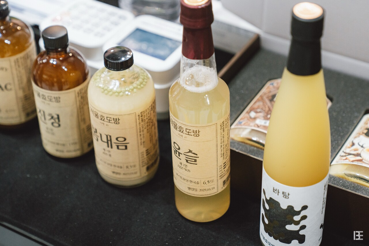 서울효모방은 이번 키벡스에서 봄내음, 윤슬, 진청, 바탕 등 새로운 제품들을 선보인다. ⓒ 비로컬