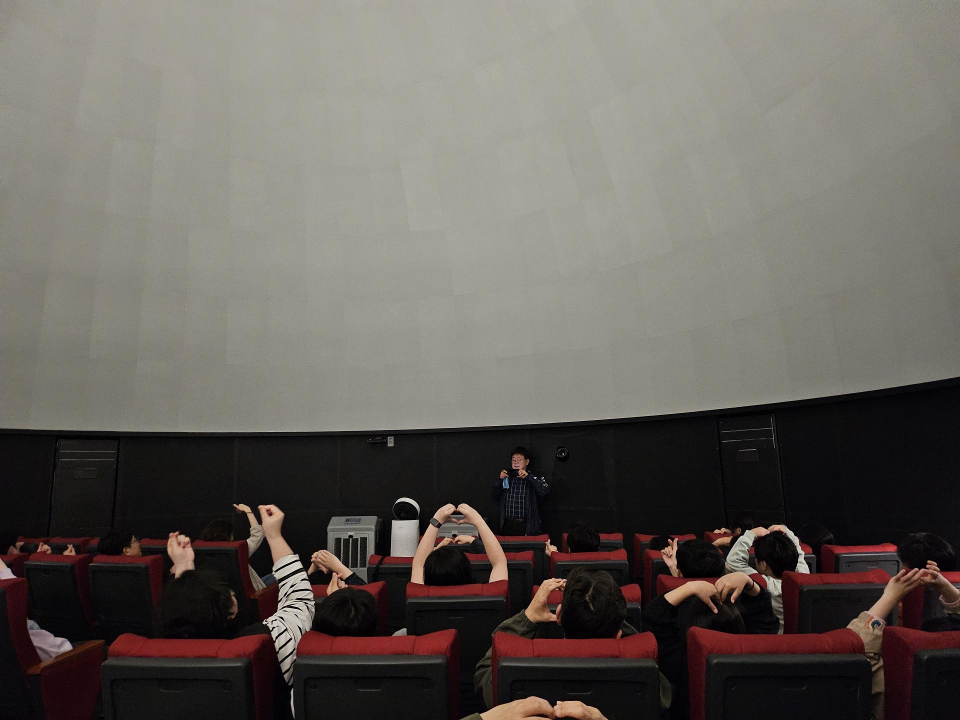 06c5db64111a0.jpg