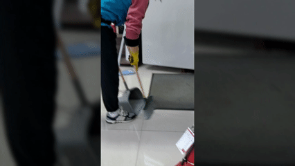 2f44cd60a10ba.gif