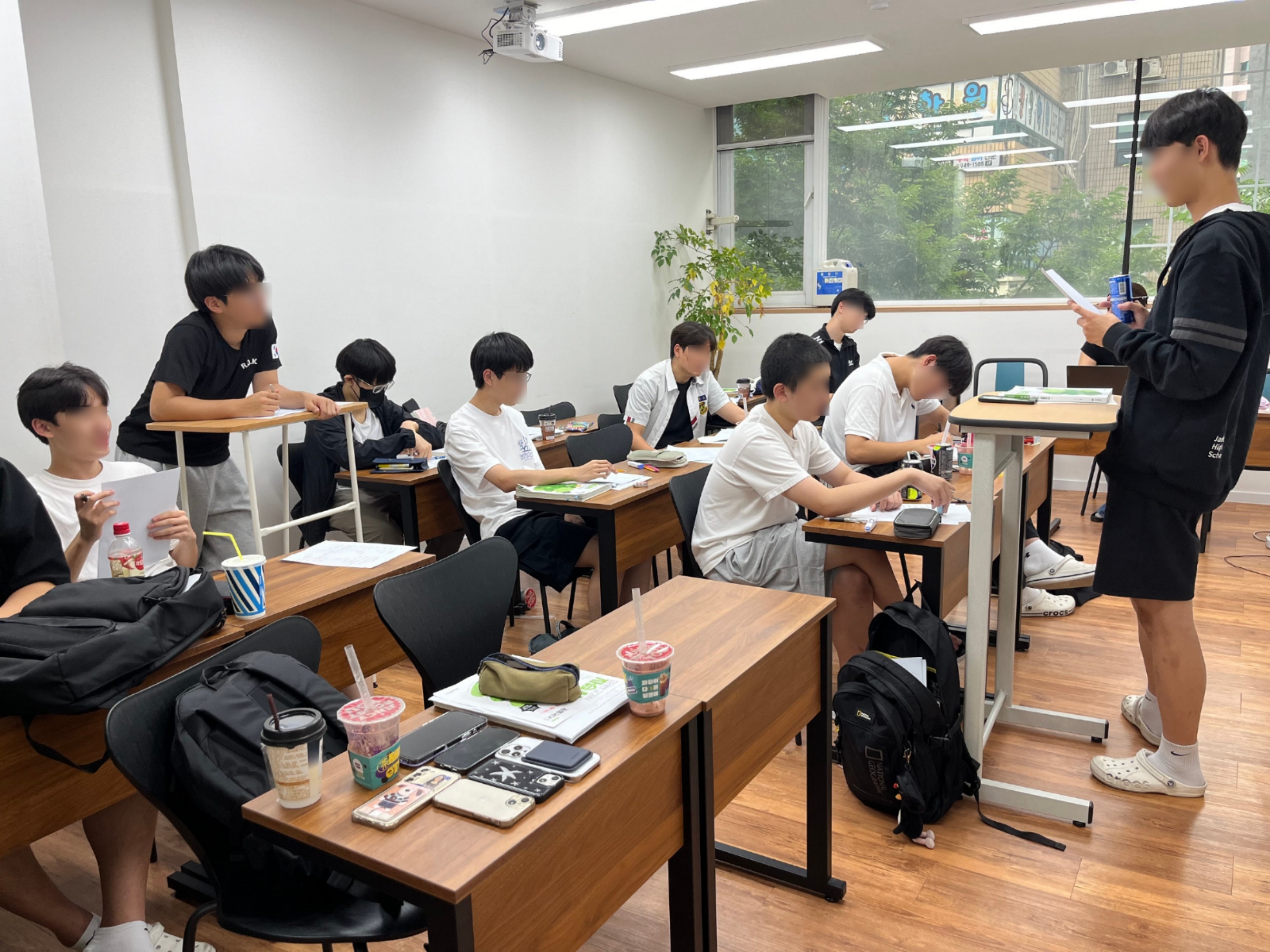 db17825a1f23f.jpg