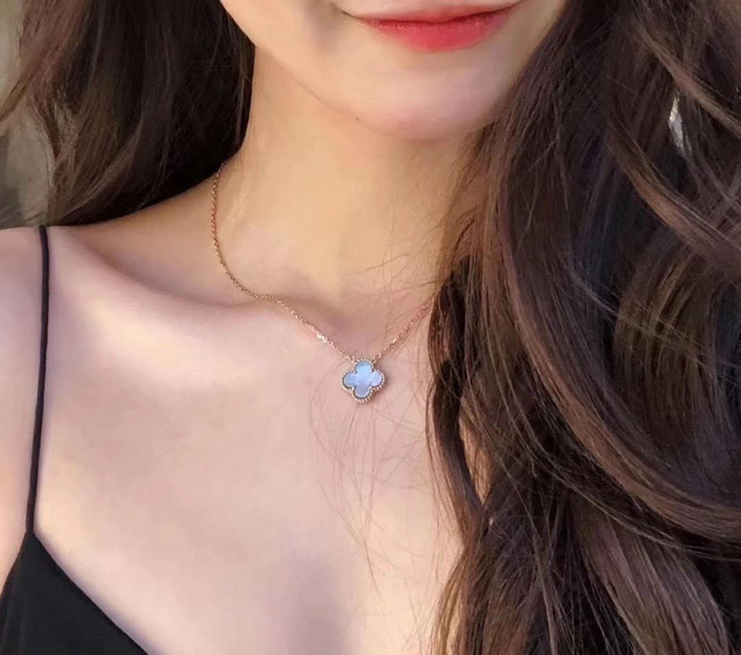 반클리프 알함브라 펜던트 목걸이