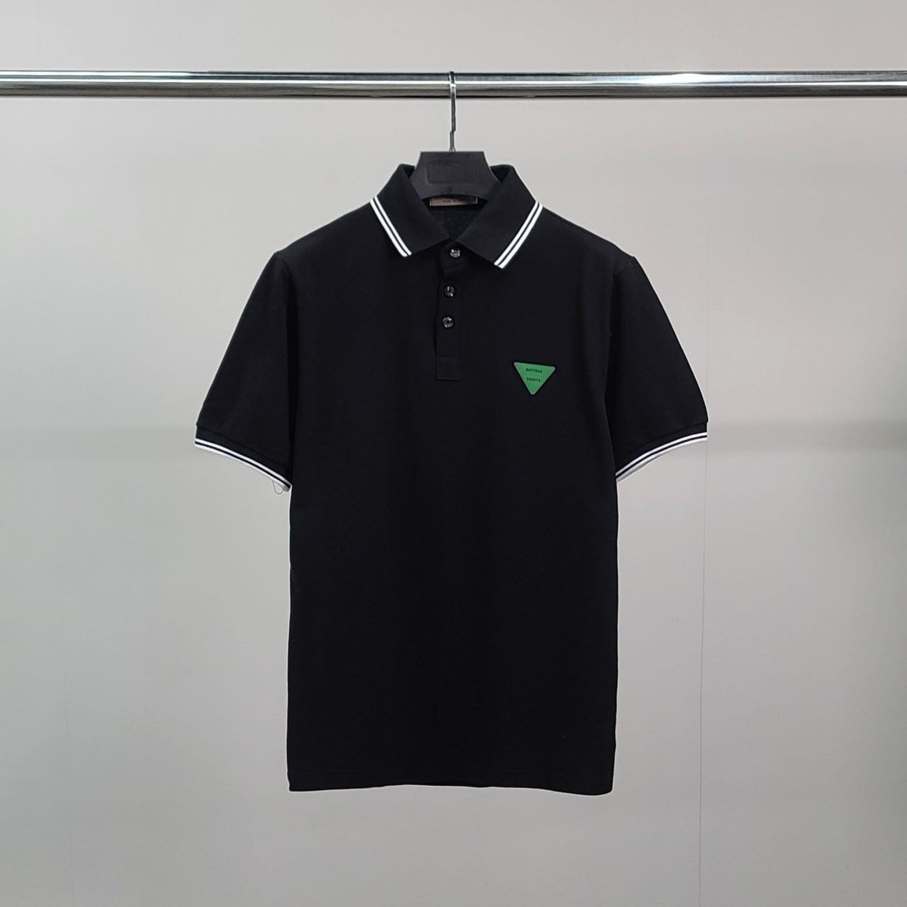 보테가베네타 삼각패치 라인 PK 반팔 카라티 2color