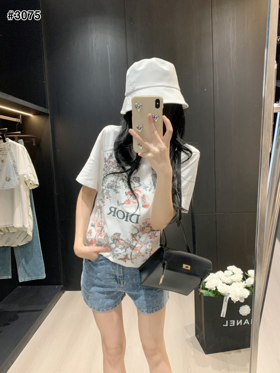 디올 플라워 로고 자수 티셔츠