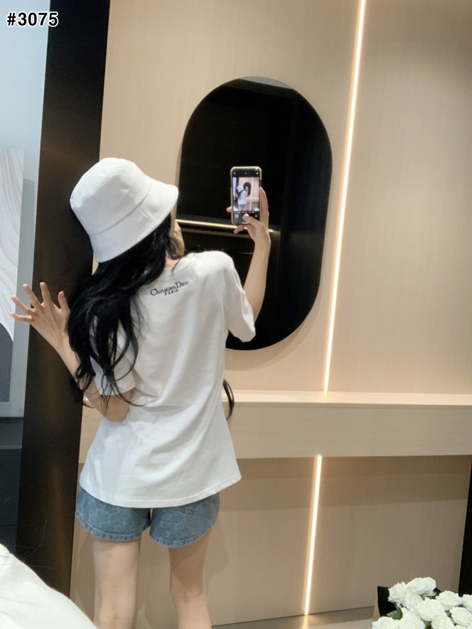 디올 플라워 로고 자수 티셔츠