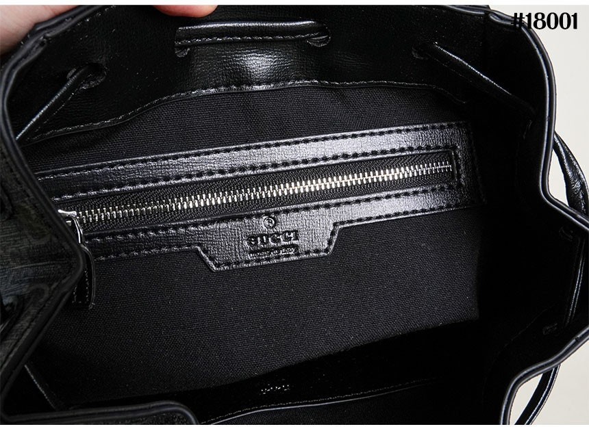 [단순반품 ok] 구찌 인터로킹 G 백팩