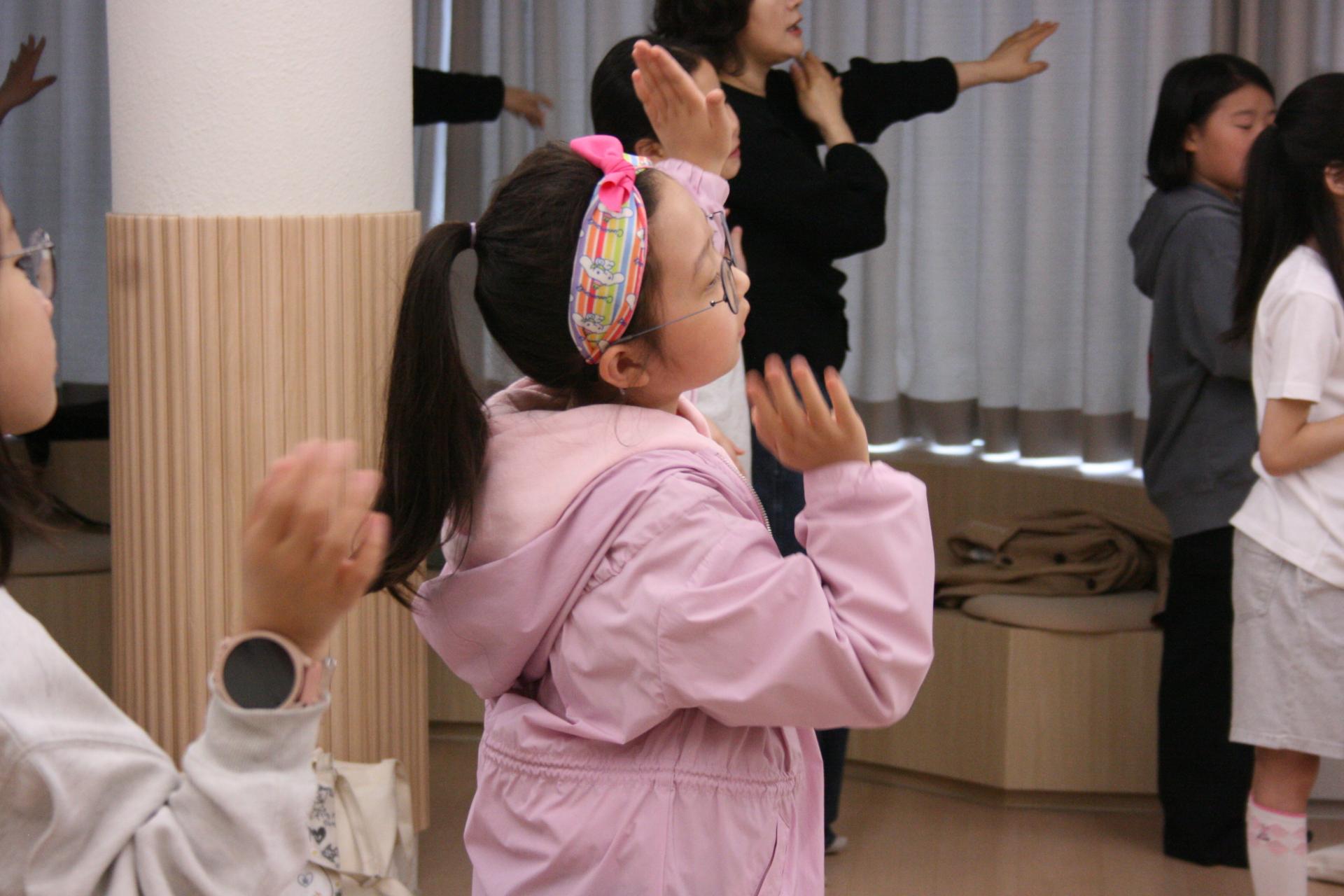 2dc042cb170ed.jpg