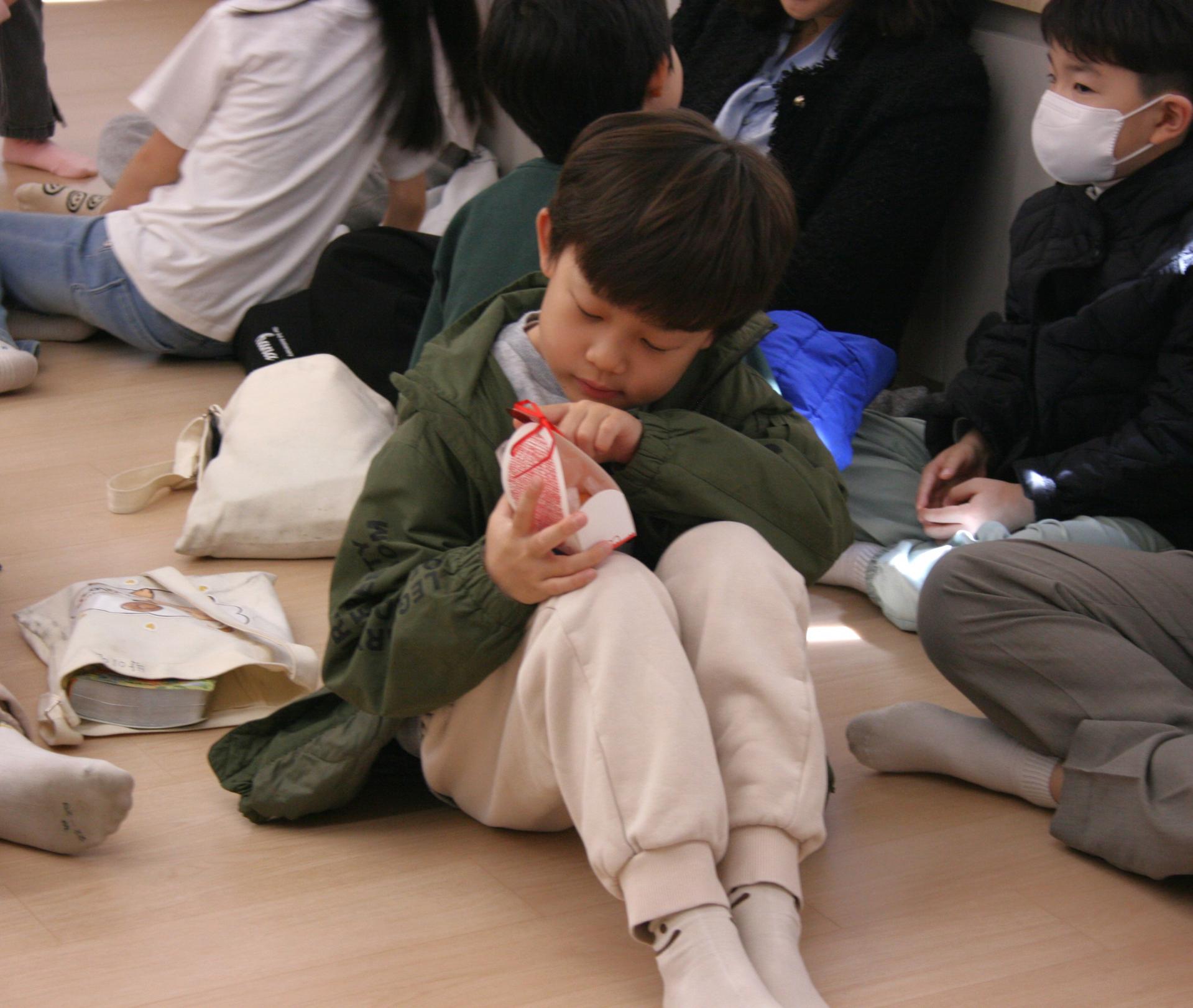 d9ae56d256a46.jpg