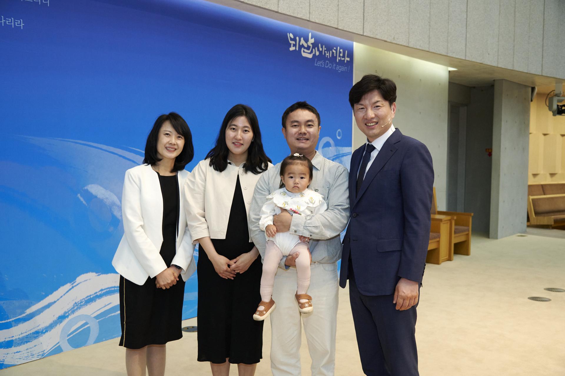 2adae01ab8227.jpg