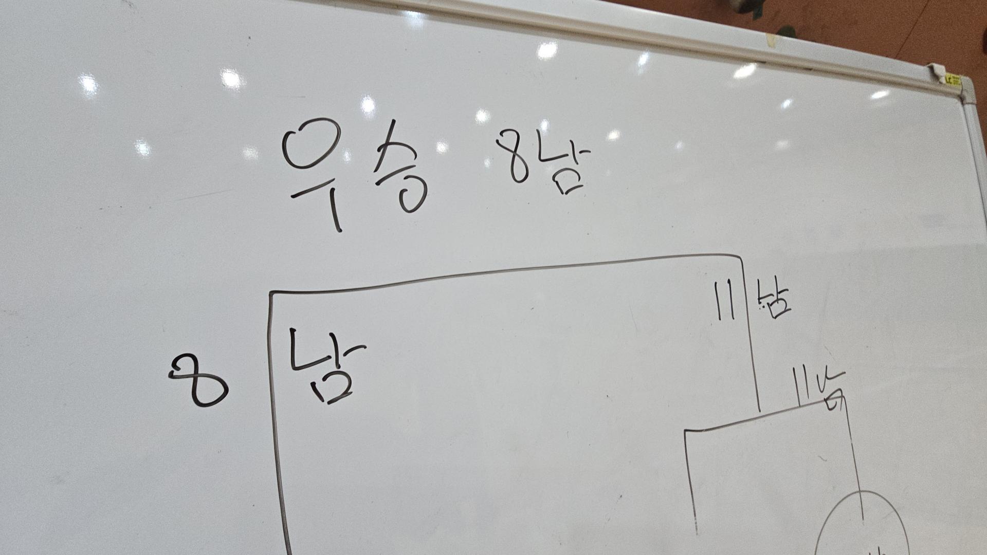 f8606df23d9fb.jpg