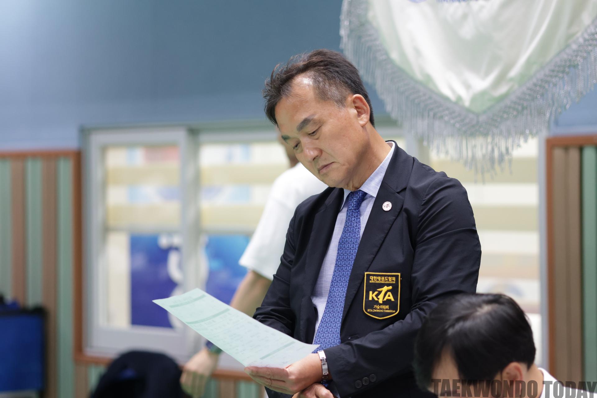 f6857e83c09ae.jpg