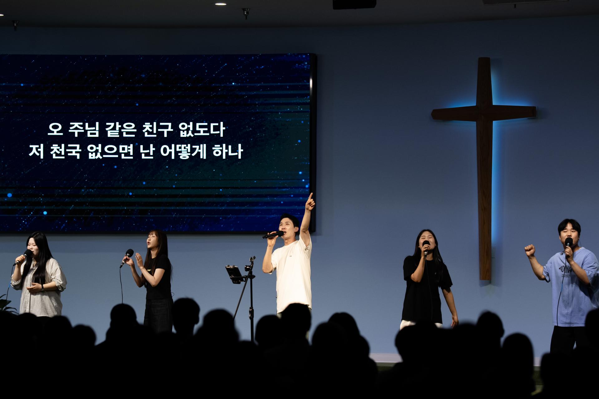 f4c212335788e.jpg