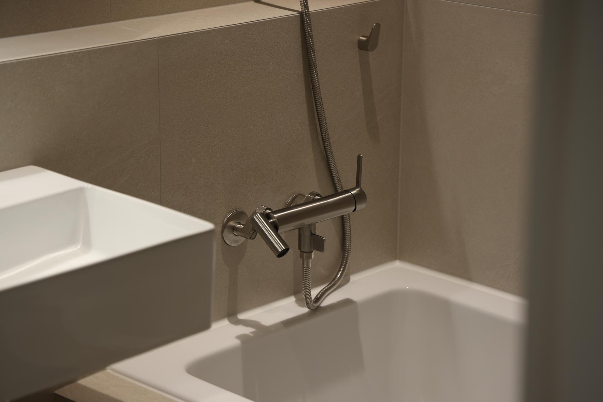 4f0ab22c7757c.jpg