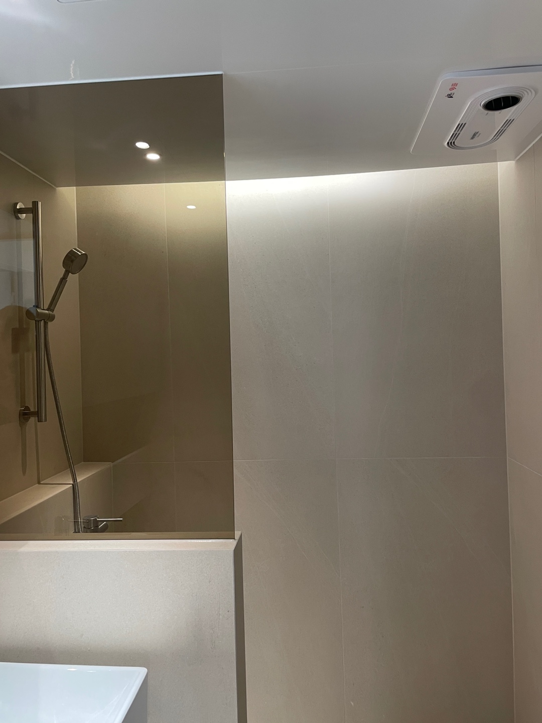 b4887f669d940.jpg