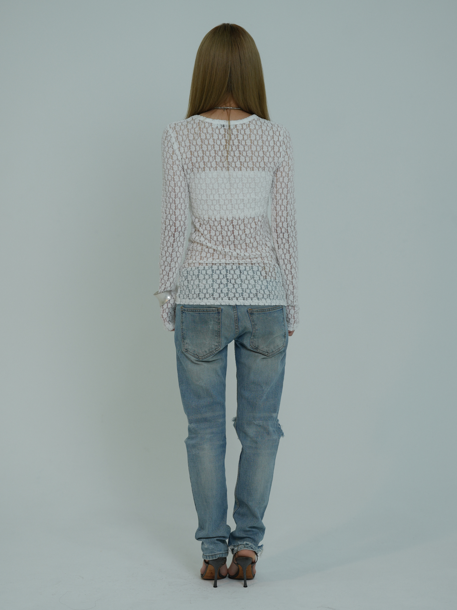 ARTIST FLORAL LACE LONG SLEEVE (WHITE)