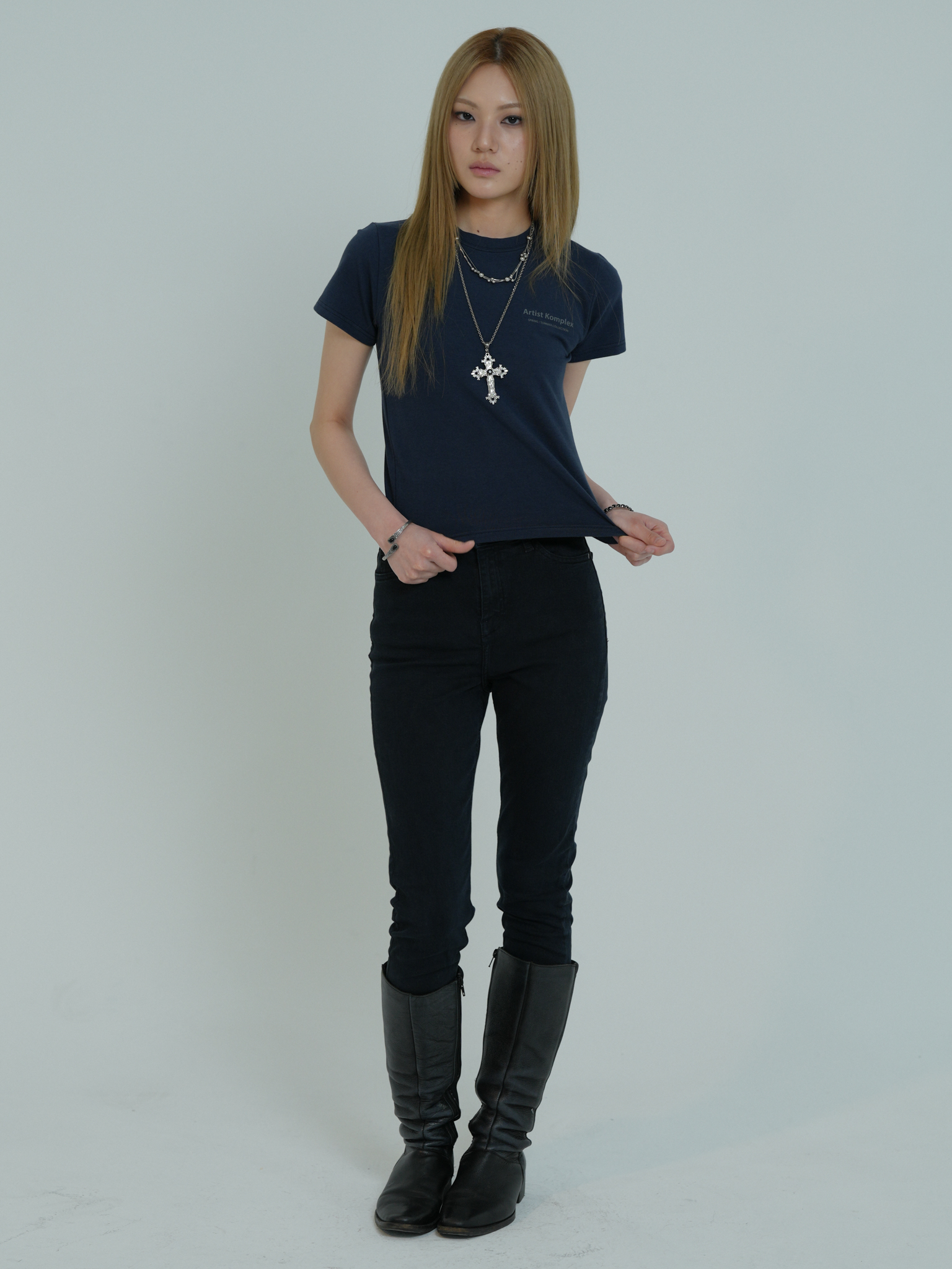 ARTIST SLIM FIT LOGO T-SHIRT (NAVY)
