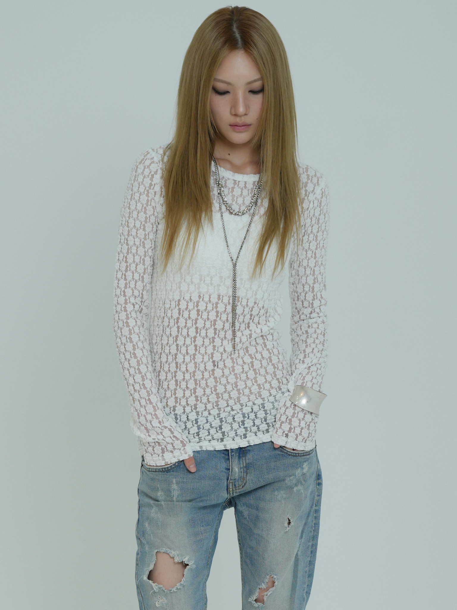 ARTIST FLORAL LACE LONG SLEEVE (WHITE)