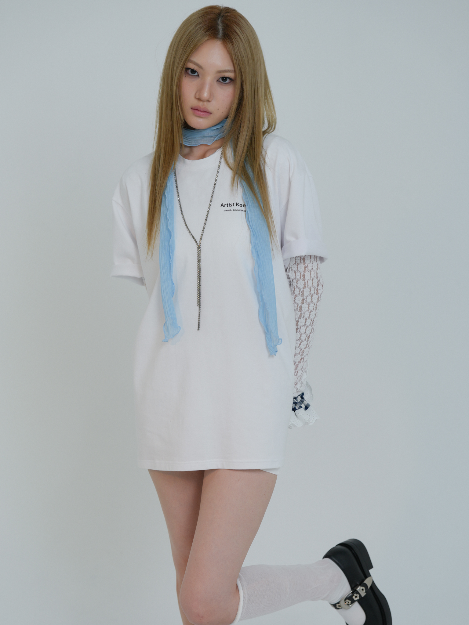 ARTIST SLIM PLEATS LONG SCARF (BLUE)