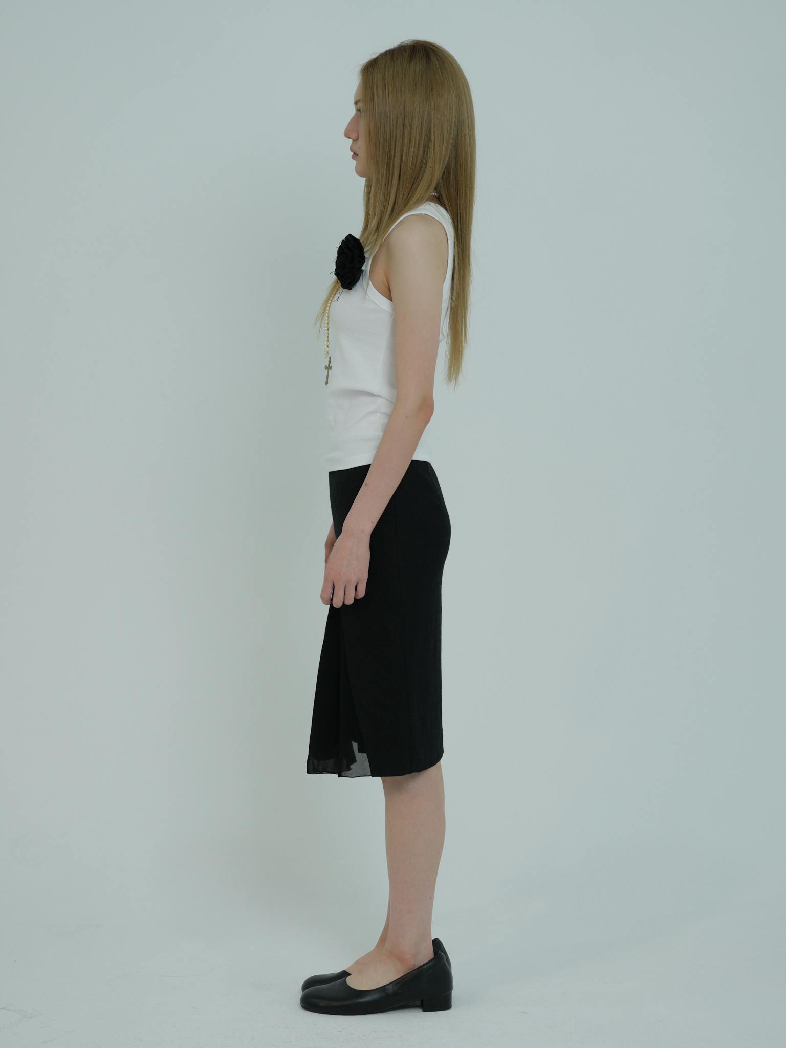 ARTIST RIBBED SQUARE NECK SLEEVELESS (WHITE)
