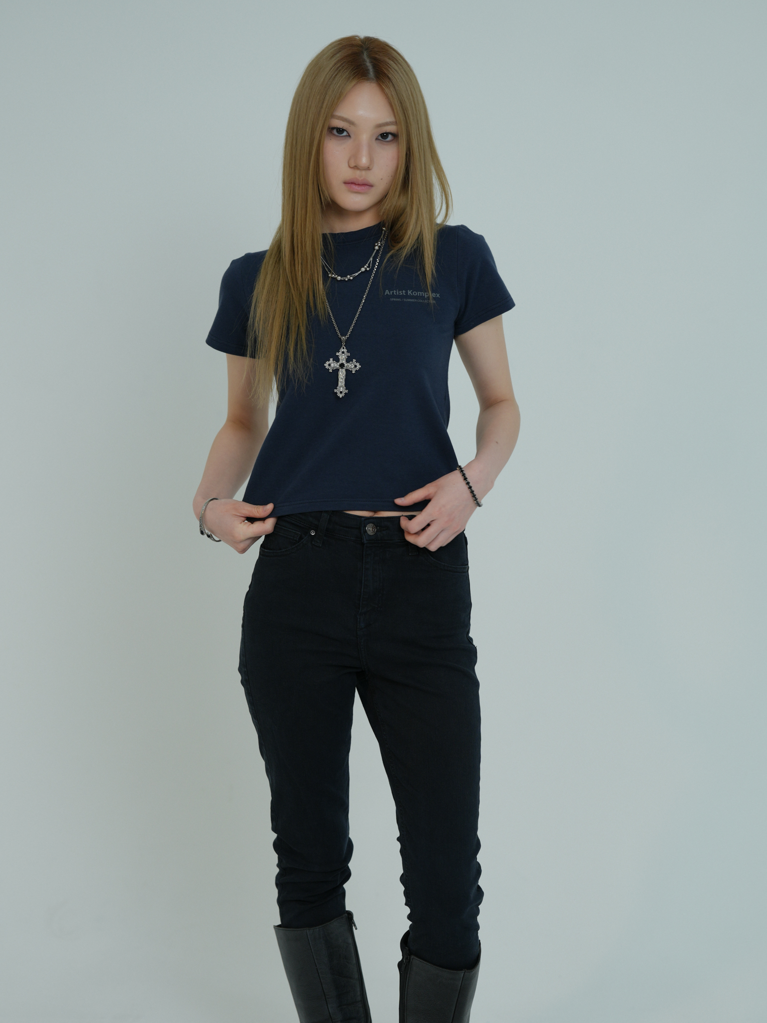 ARTIST SLIM FIT LOGO T-SHIRT (NAVY)