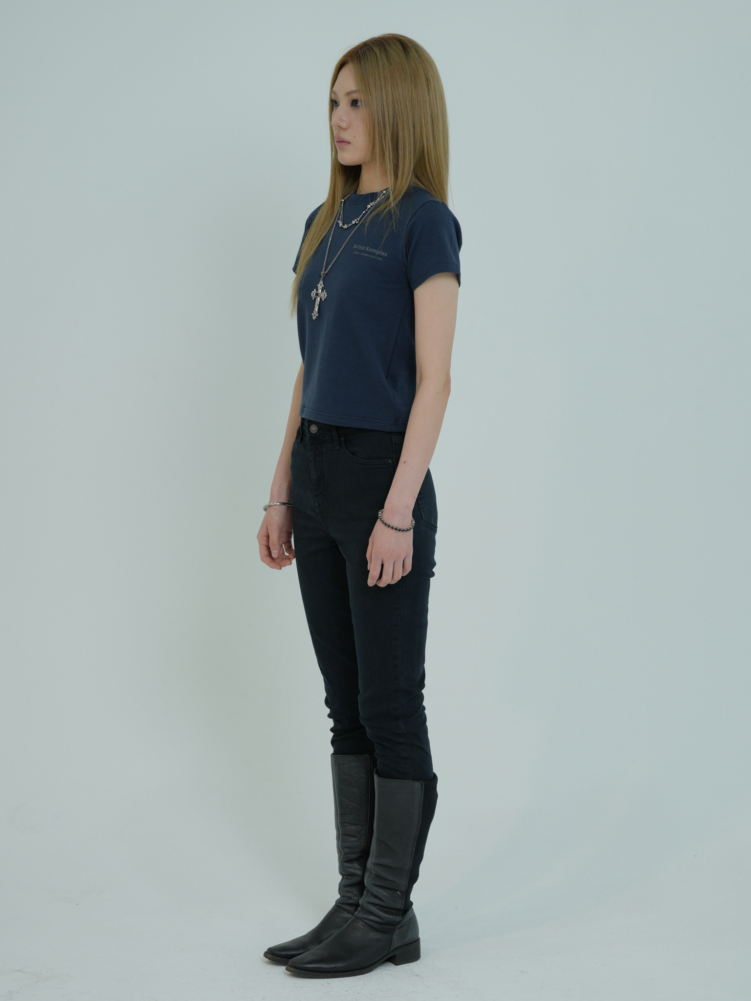 ARTIST SLIM FIT LOGO T-SHIRT (NAVY)