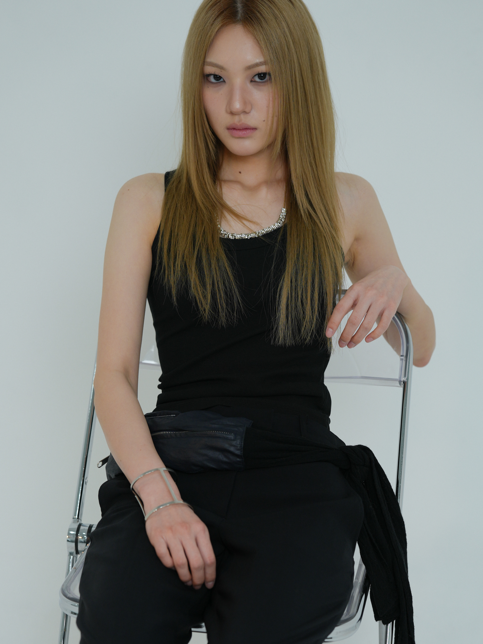 ARTIST RIBBED SQUARE NECK SLEEVELESS (BLACK)