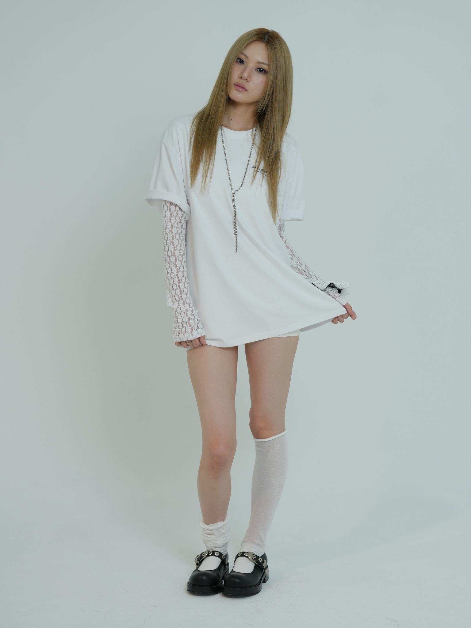 ARTIST OVERSIZED LOGO T-SHIRT (WHITE)