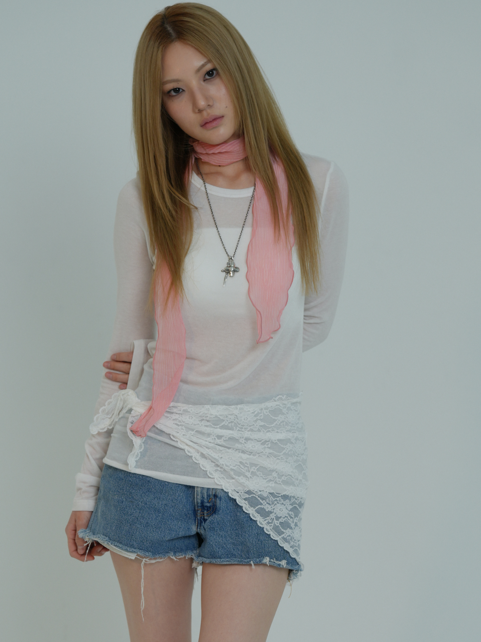 ARTIST SLIM PLEATS LONG SCARF (PINK)