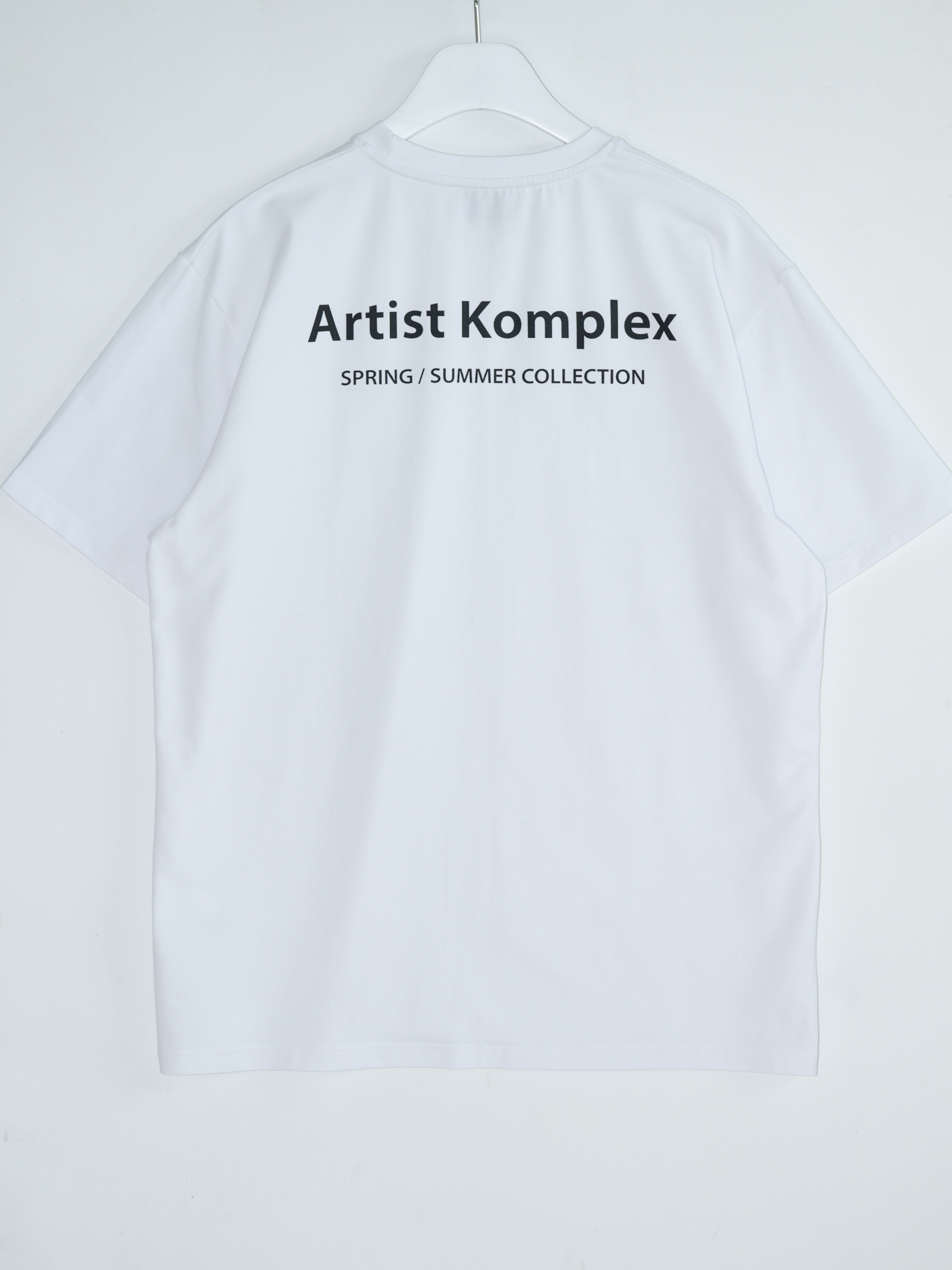 ARTIST OVERSIZED LOGO T-SHIRT (WHITE)