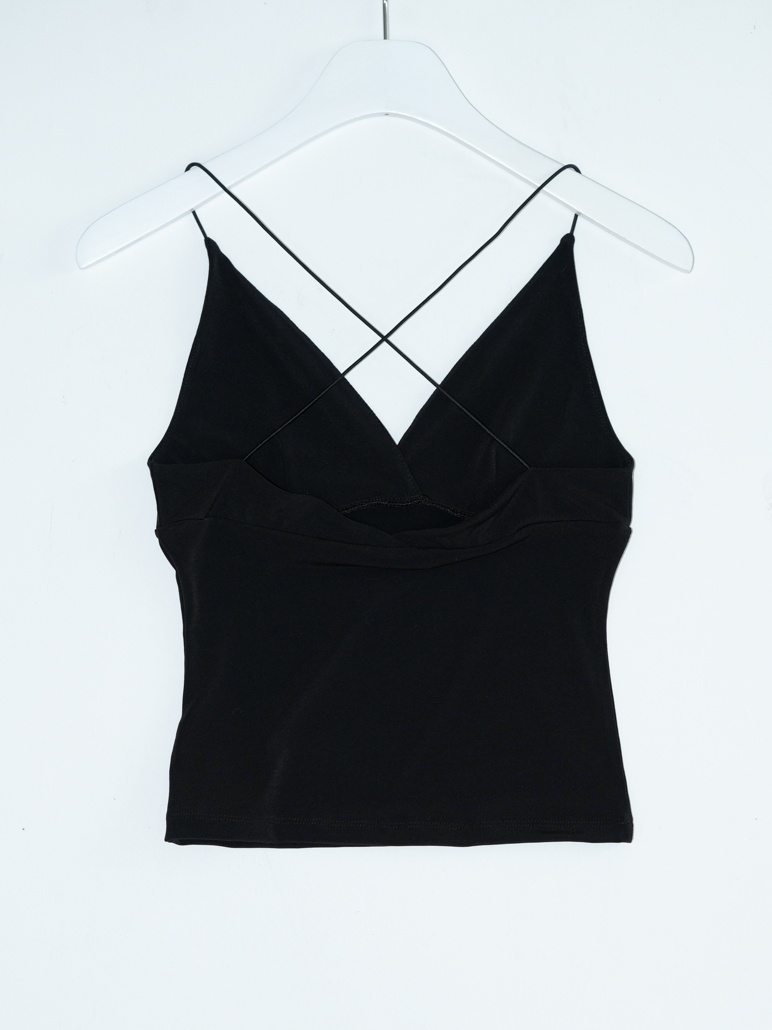 ARTIST V-NECK STRING SLEEVELESS (BLACK)
