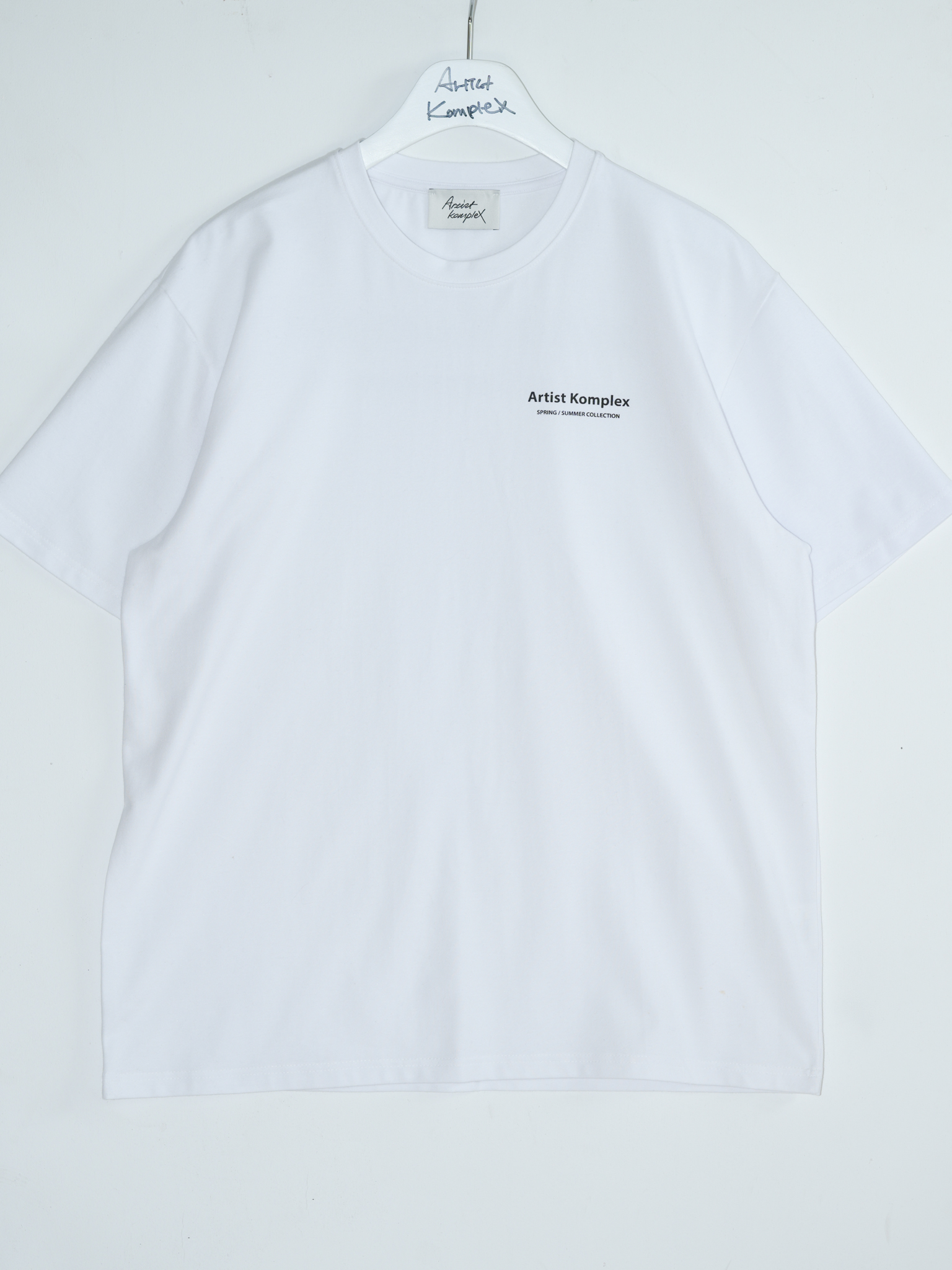 ARTIST OVERSIZED LOGO T-SHIRT (WHITE)