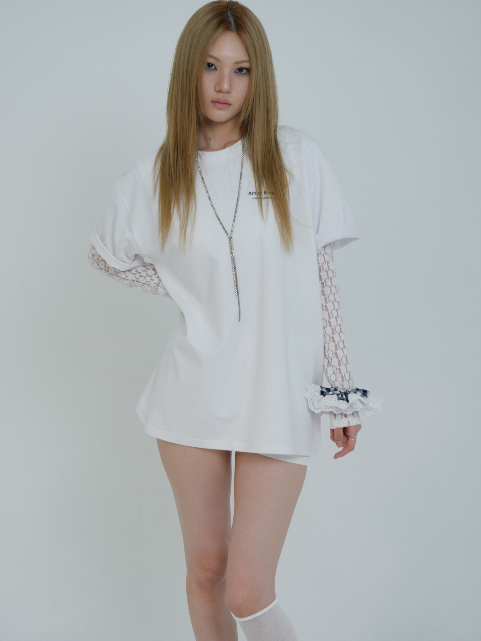 ARTIST OVERSIZED LOGO T-SHIRT (WHITE)