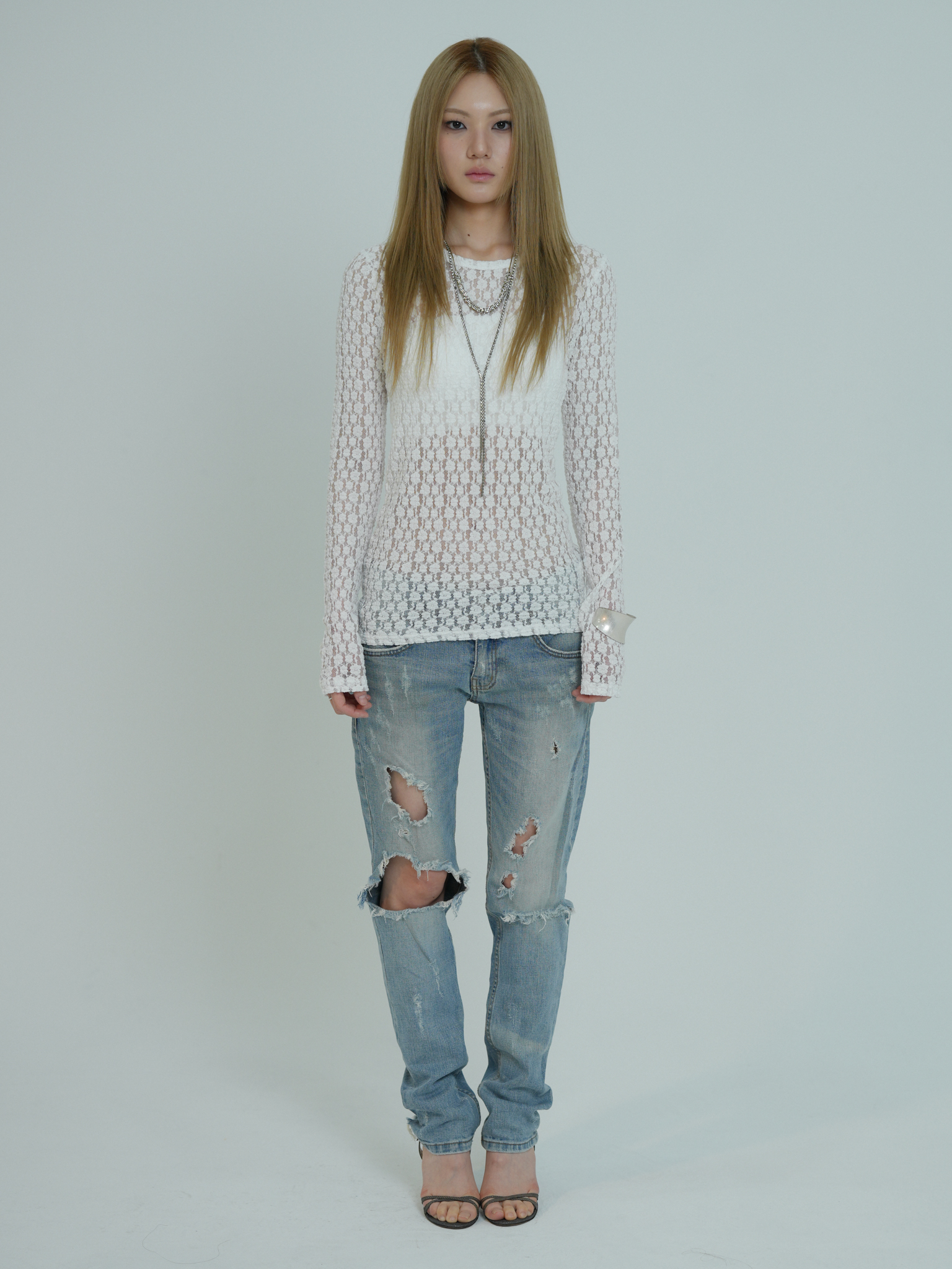 ARTIST FLORAL LACE LONG SLEEVE (WHITE)