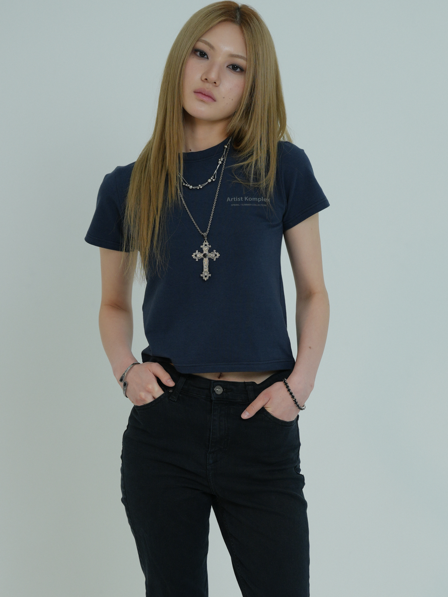 ARTIST SLIM FIT LOGO T-SHIRT (NAVY)