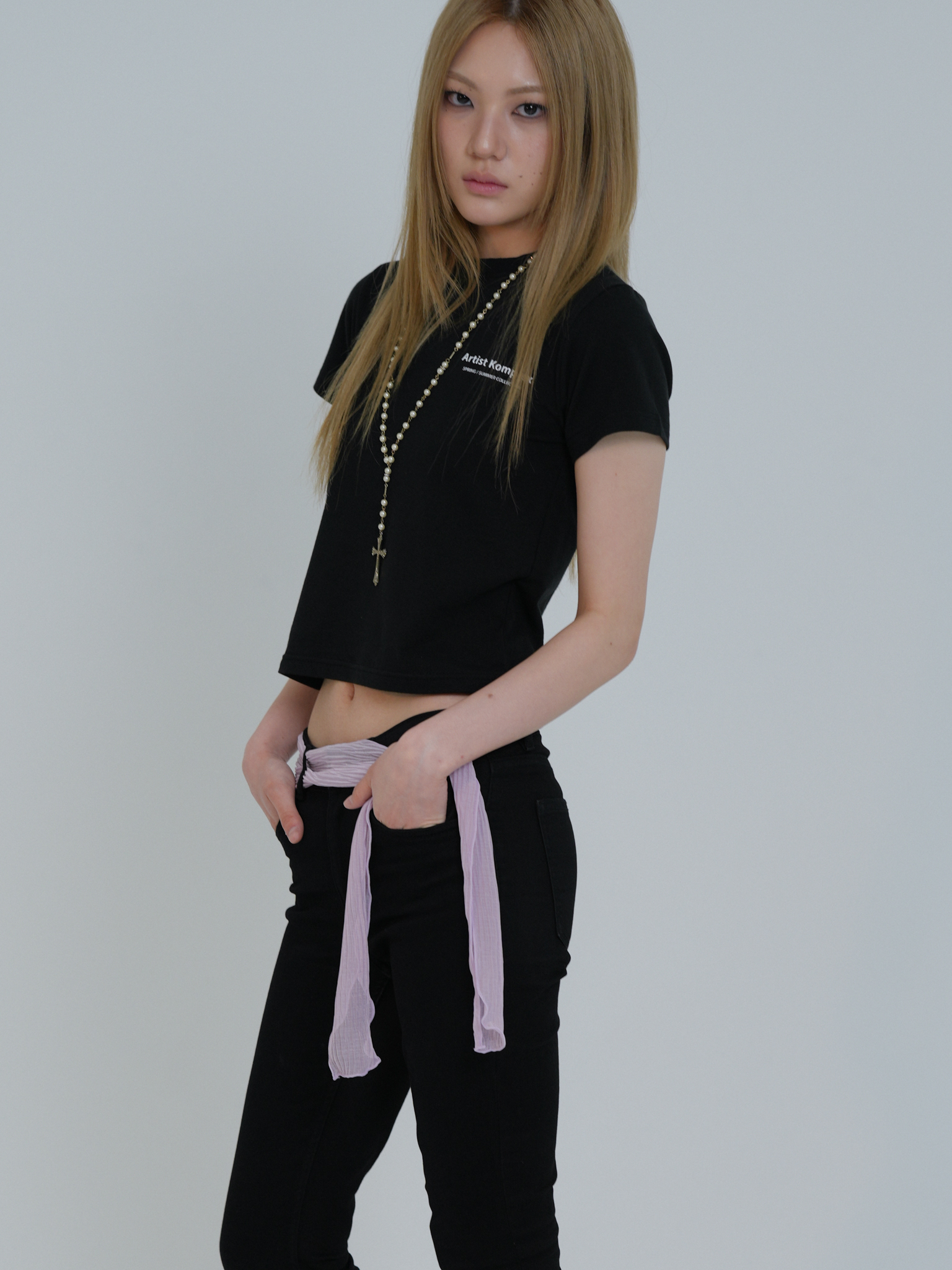 ARTIST SLIM FIT LOGO T-SHIRT (BLACK)