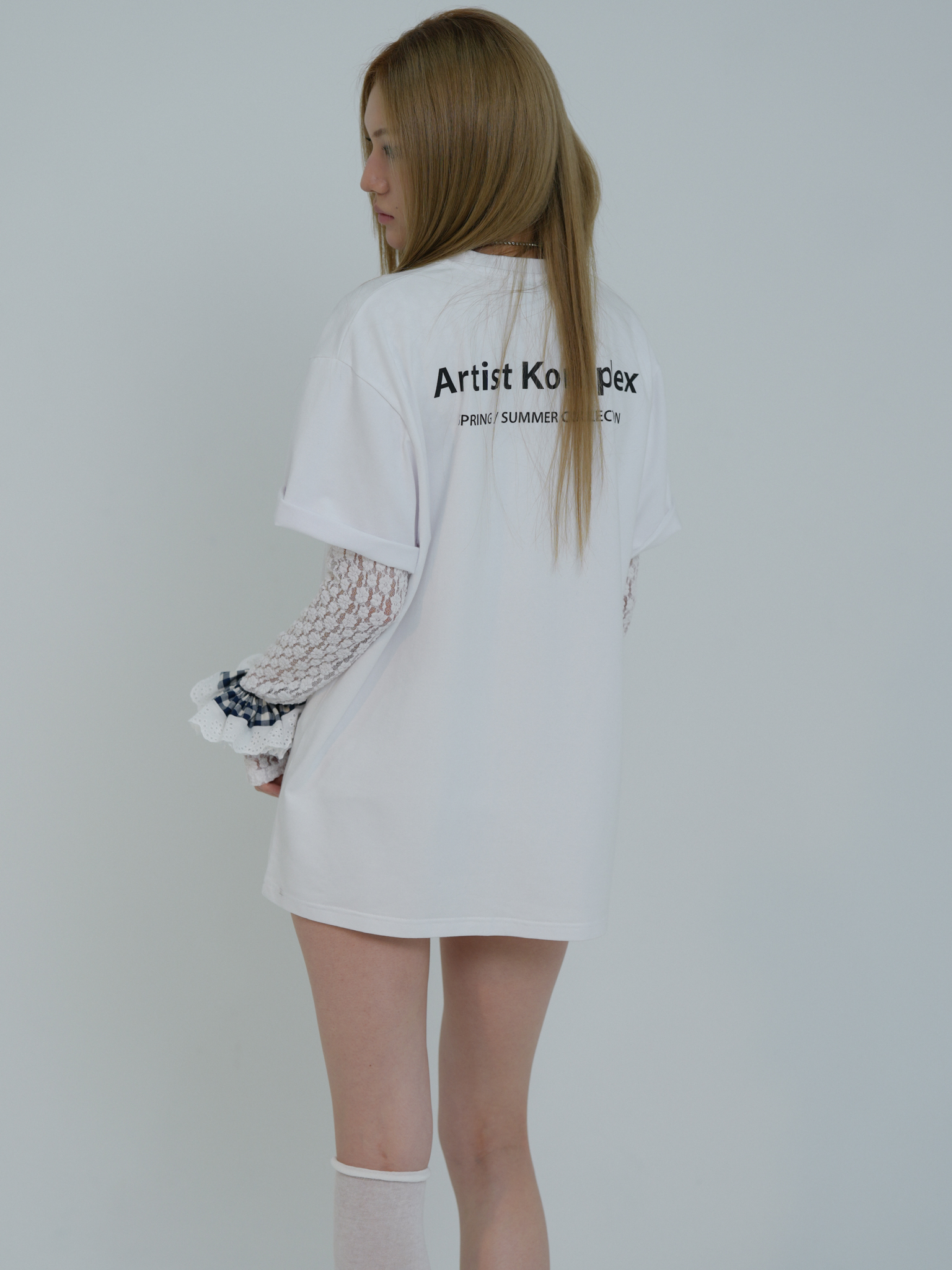 ARTIST OVERSIZED LOGO T-SHIRT (WHITE)