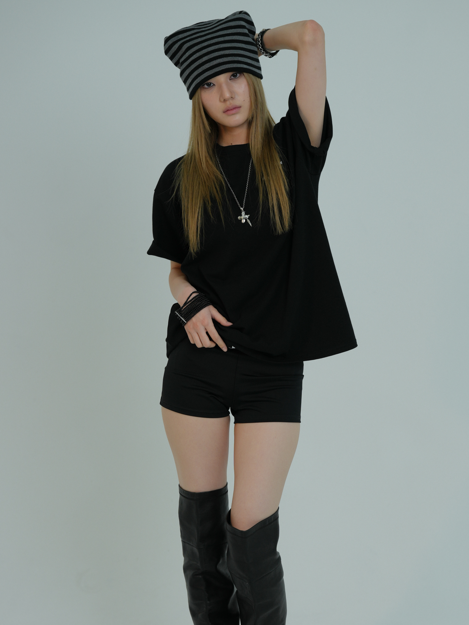 ARTIST TWO-WAY HORN BEANIE (BLACK)