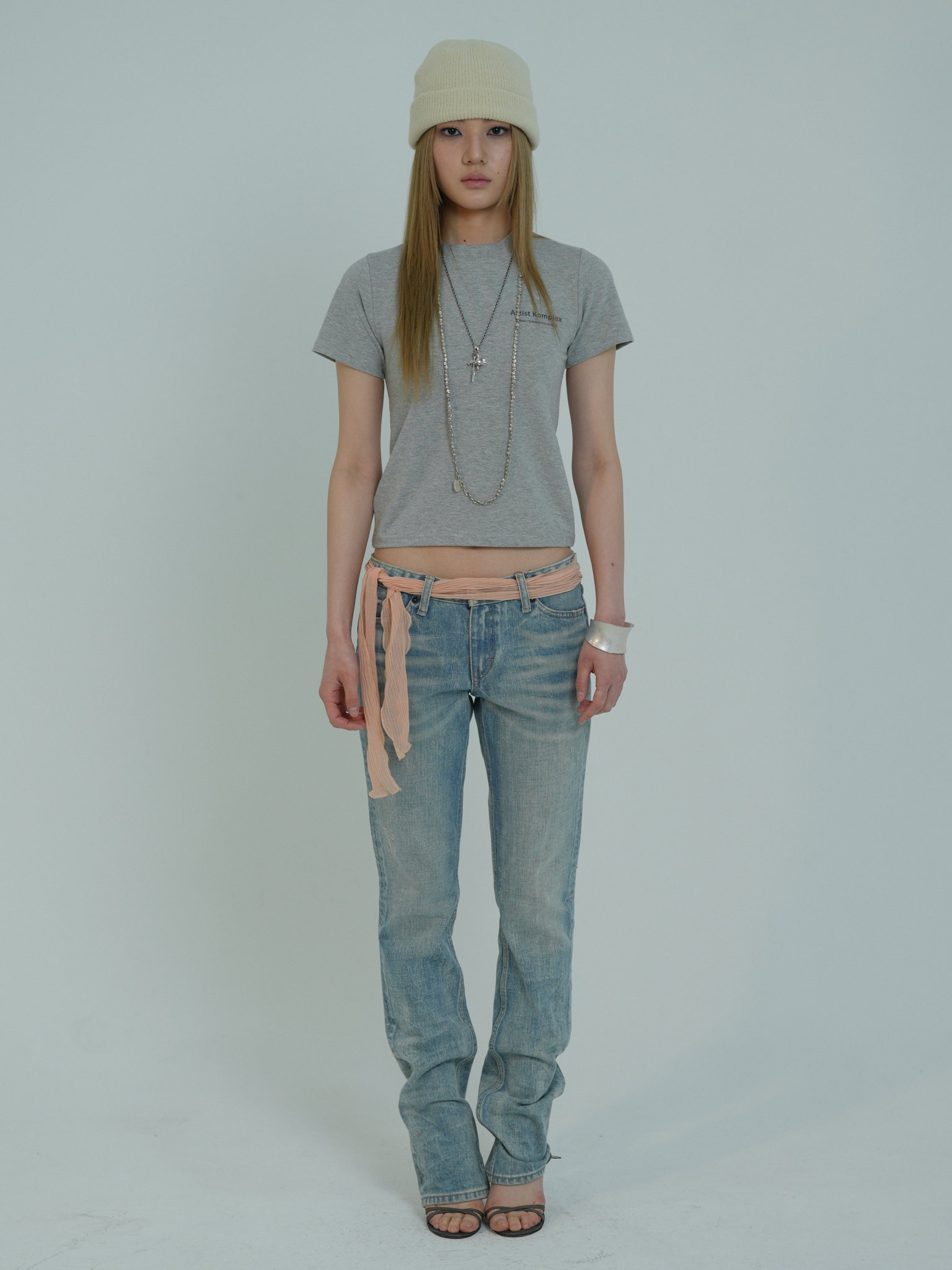 ARTIST SLIM FIT LOGO T-SHIRT (GREY)