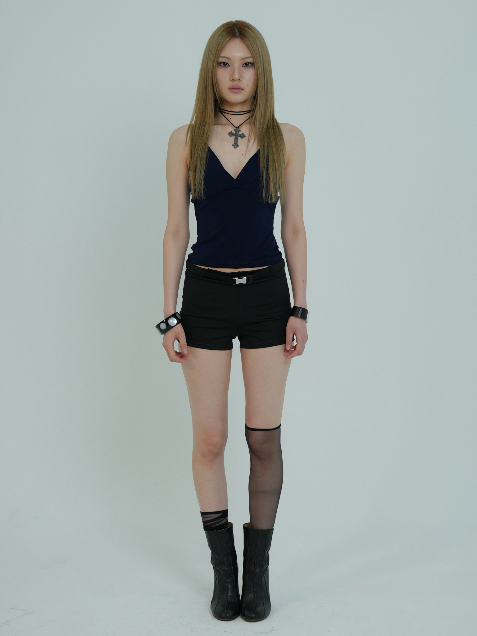 ARTIST V-NECK STRING SLEEVELESS (NAVY)