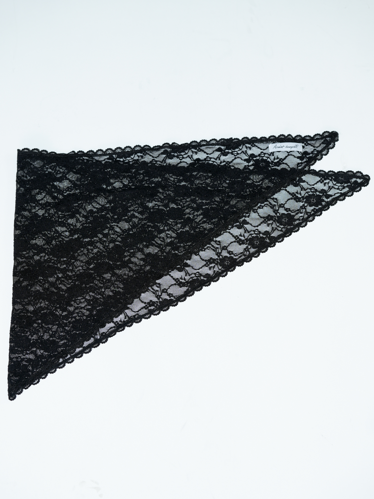 ARTIST LACE TRIANGLE SCARF (BLACK)