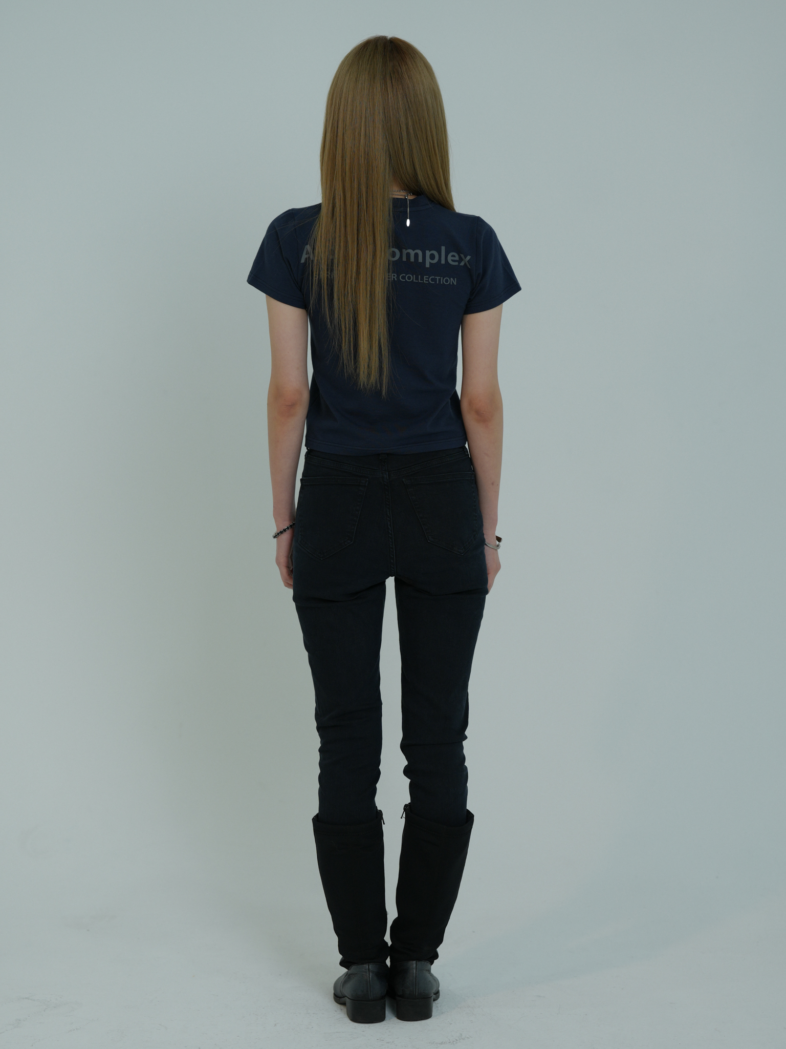 ARTIST SLIM FIT LOGO T-SHIRT (NAVY)