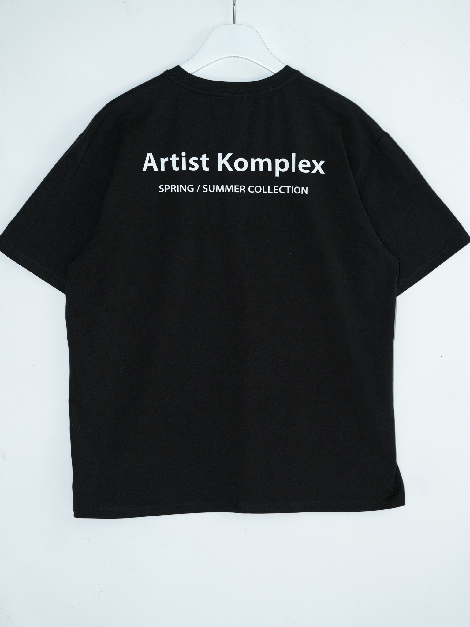 ARTIST OVERSIZED LOGO T-SHIRT (BLACK)