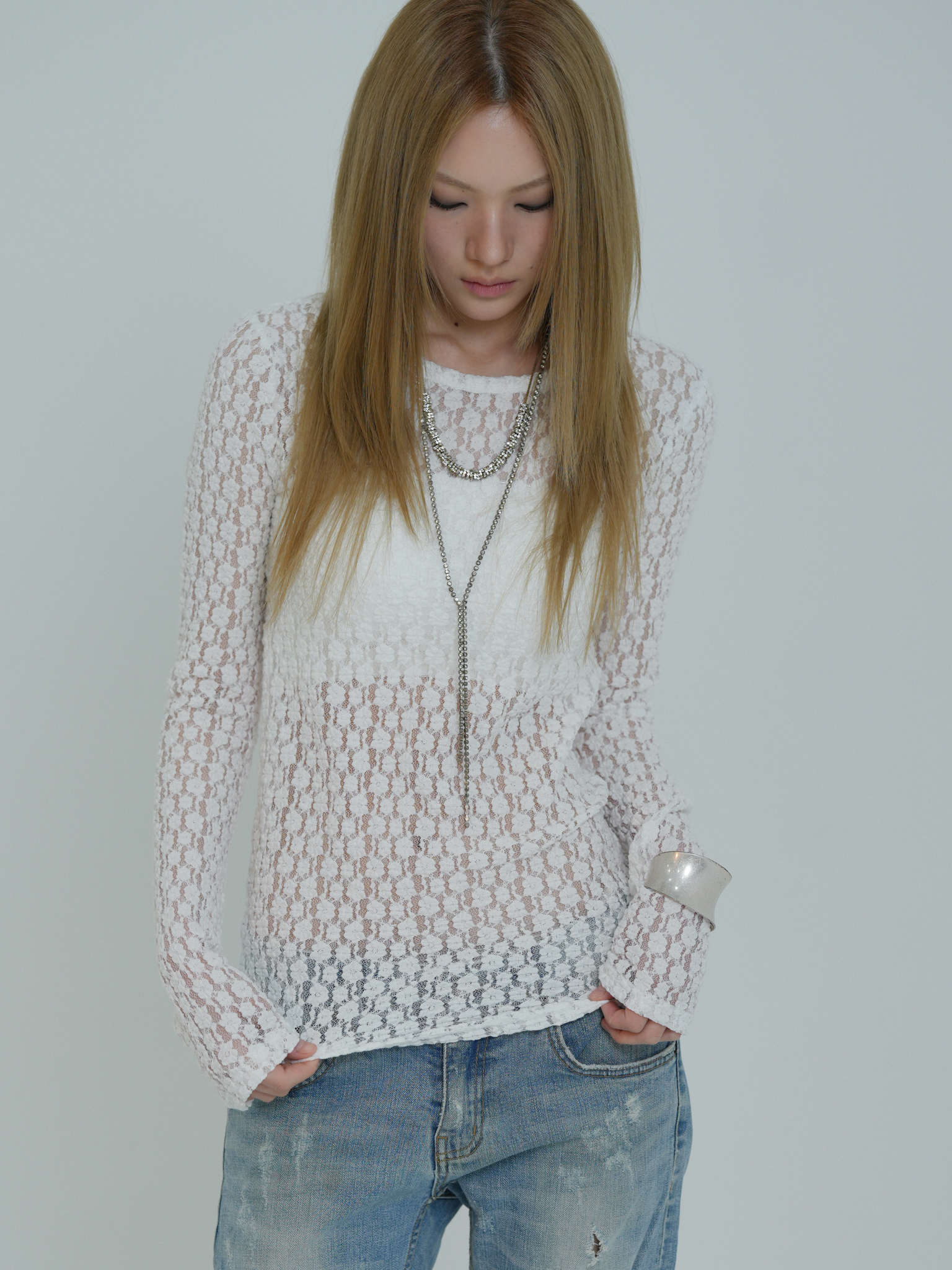 ARTIST FLORAL LACE LONG SLEEVE (WHITE)