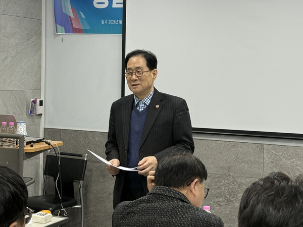 [환영사 중인 이상진 한반도통일지도자총연합 중앙회장]