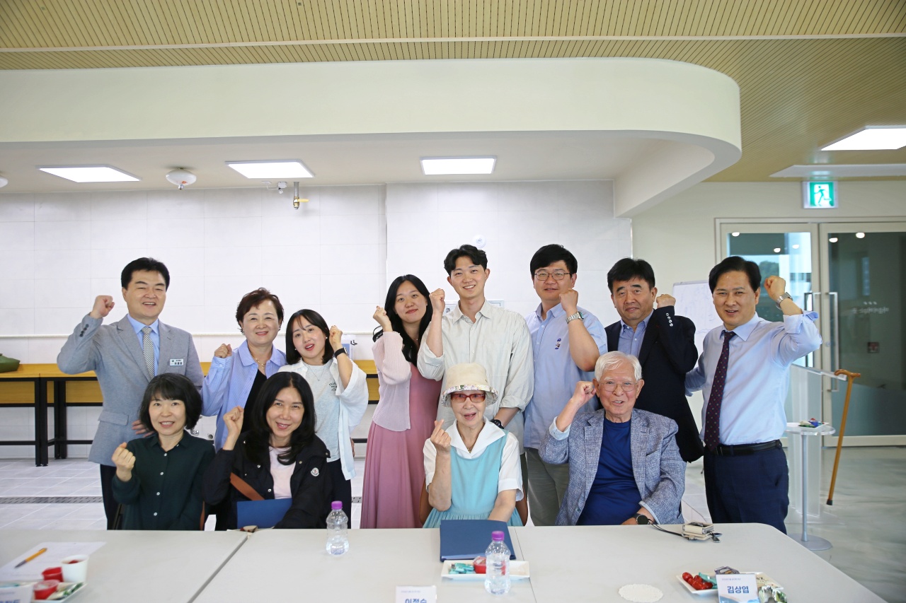 e556abb74864f.jpg